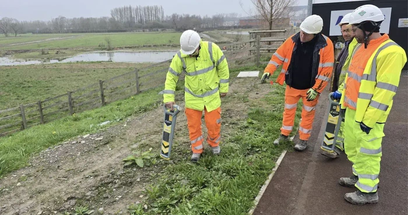 Detecting plastic gas and water pipes on a UK site with CAT, Genny, Gas Tracker, GPR and trial holes